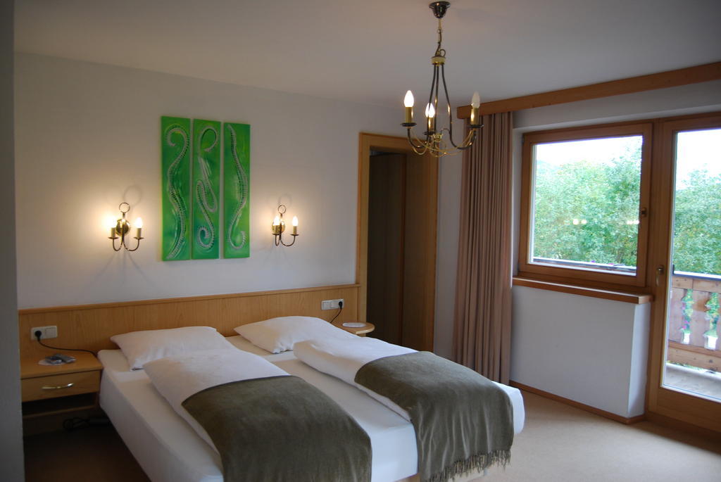 Der Muhlberghof Aparthotel Ellmau Phòng bức ảnh