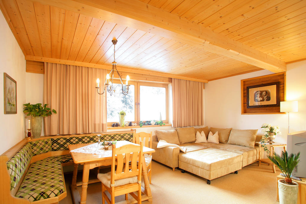 Der Muhlberghof Aparthotel Ellmau Phòng bức ảnh